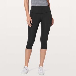 Lululemon Wunder Under Hi-Rise 1/2‎ Tight Full-On Luxtreme 17" Black Size 4